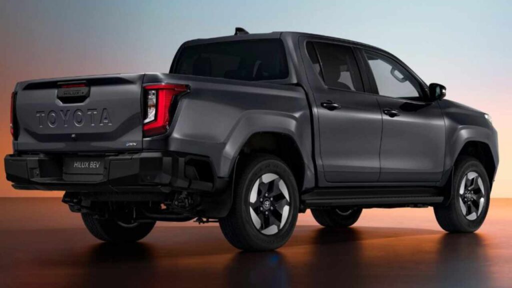 Next-generation Toyota Hilux 2026 with electric and hydrogen FCEV optio